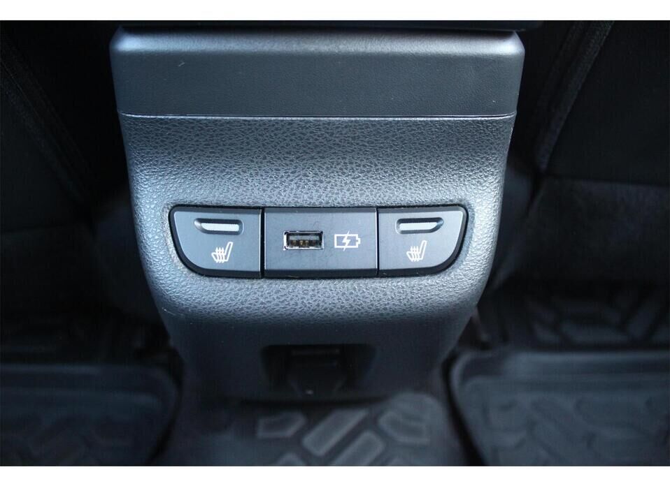 LADA (ВАЗ) Vesta 1.6 CVT (113 л.с.)