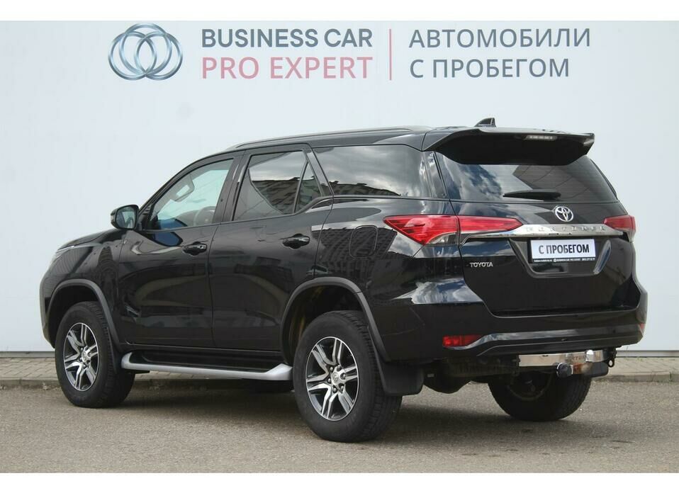 Toyota Fortuner 2.8d AT (200 л.с.) 4WD