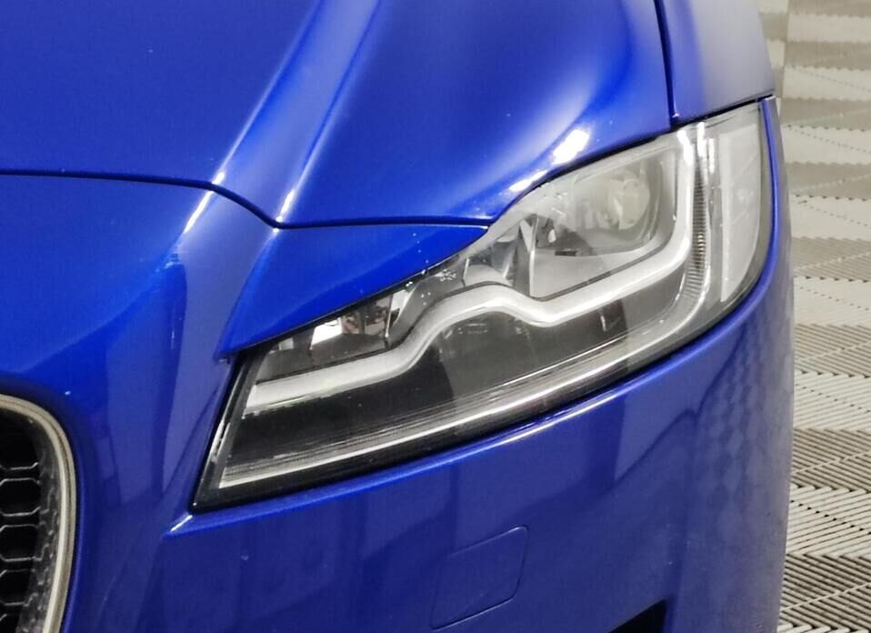 Jaguar XF, II 2.0 AT (200 л.с.)