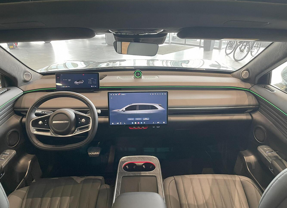 EXEED Exlantix ET 1.5hyb AT (469 л.с.) 4WD