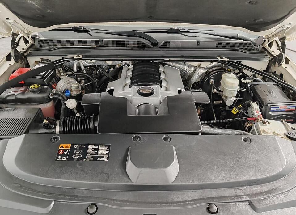 Cadillac Escalade, IV 6.2 AT (409 л.с.) 4WD