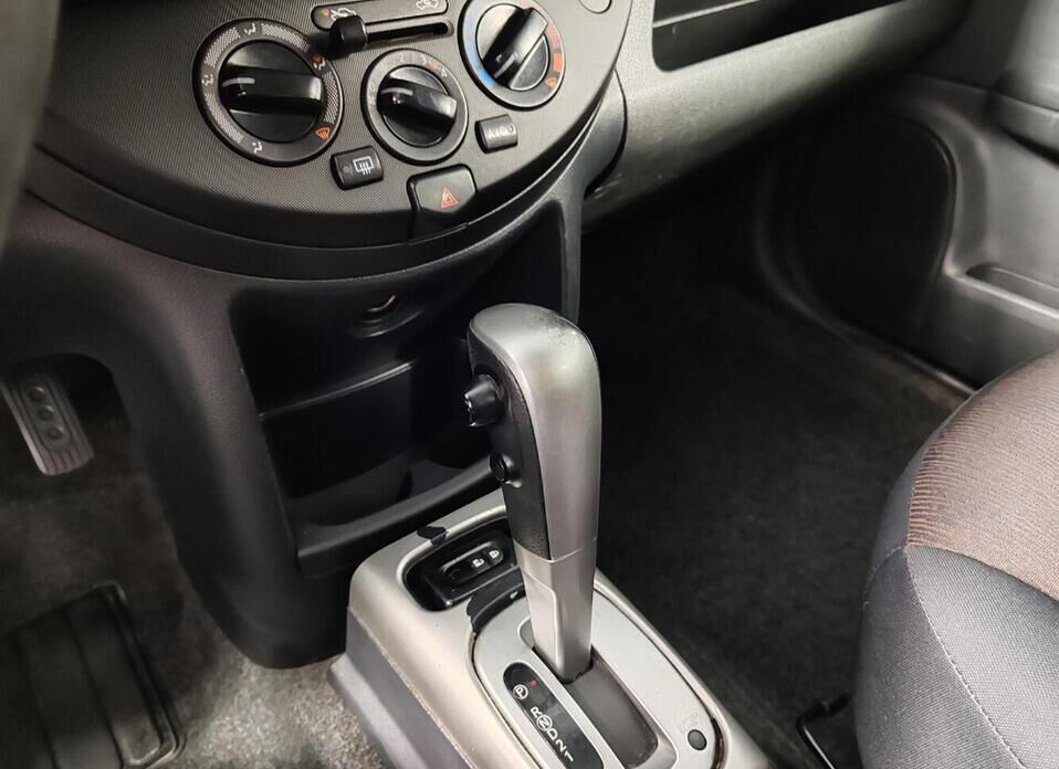 Nissan Note 1.6 AT (110 л.с.)