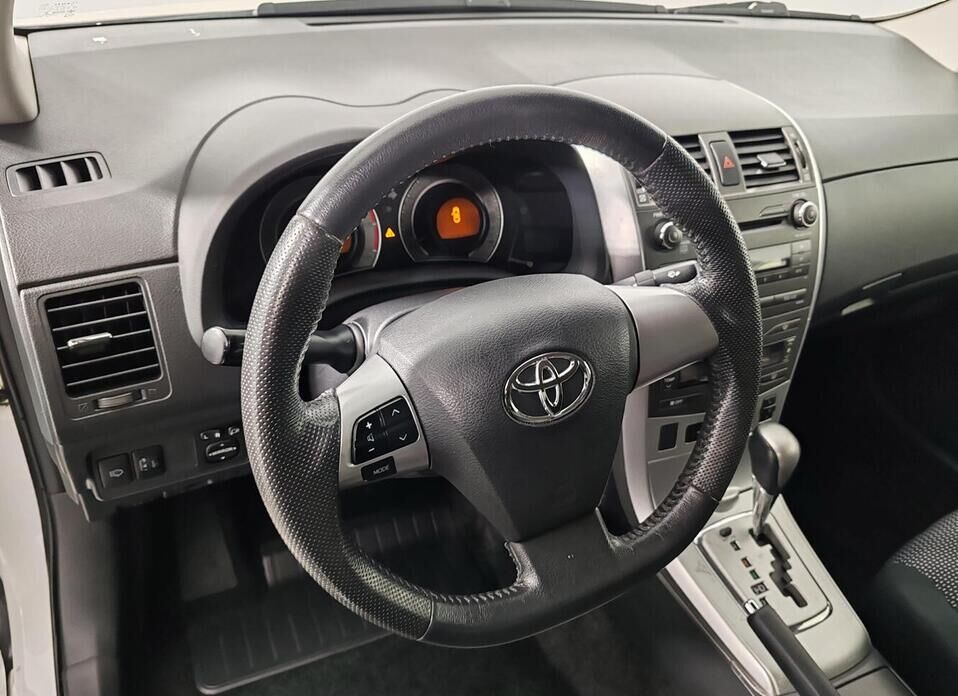 Toyota Corolla, X (E140, E150) Рестайлинг 1.6 AT (124 л.с.)