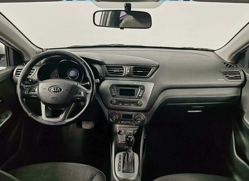 Kia Rio 4-speed 1.6 AT (123 л.с.)
