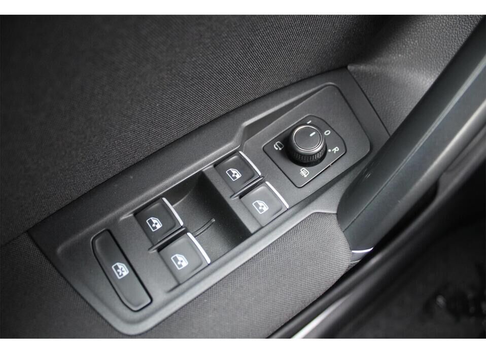 Volkswagen Tiguan, II 2.0d AMT (150 л.с.) 4WD