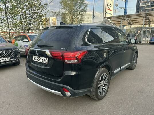 Mitsubishi Outlander, 2017 г., 139 858 км