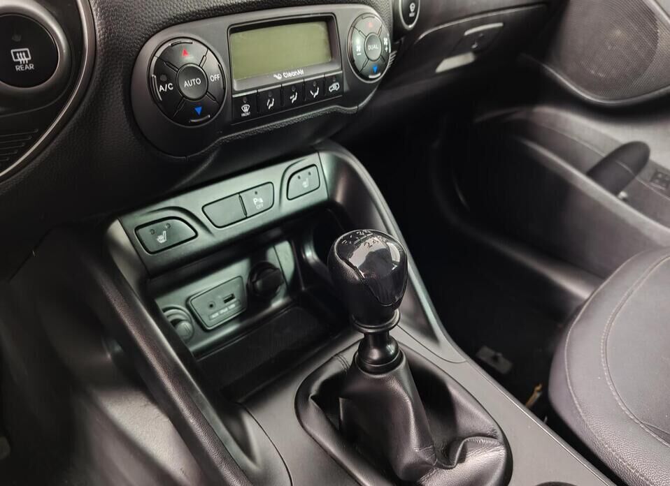 Hyundai ix35 2.0 MT (150 л.с.)