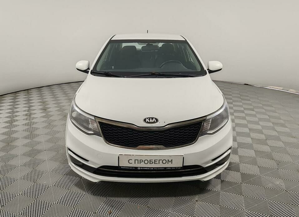 Kia Rio 1.6 AT (123 л.с.)