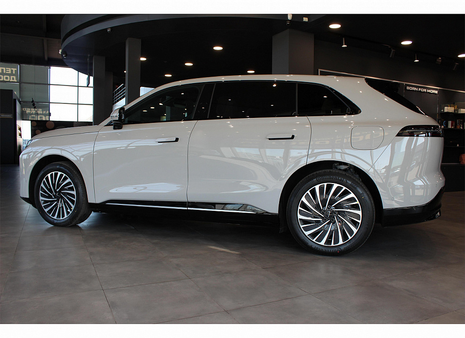 Exlantix ET 1.5hyb AT (469 л.с.) 4WD