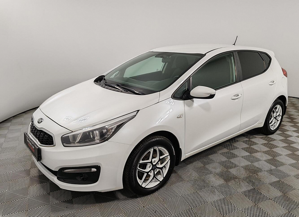 Kia Ceed, II Рестайлинг 1.6 AT (130 л.с.)