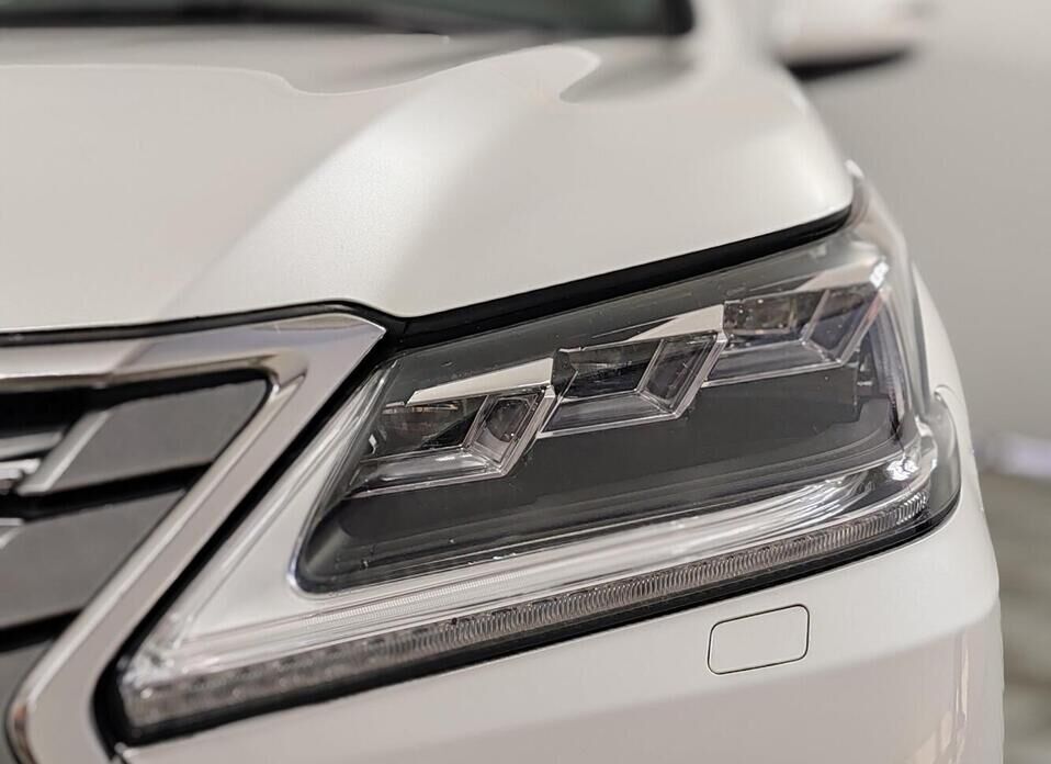 Lexus LX, III Рестайлинг 2 450d 4.5d AT (272 л.с.) 4WD