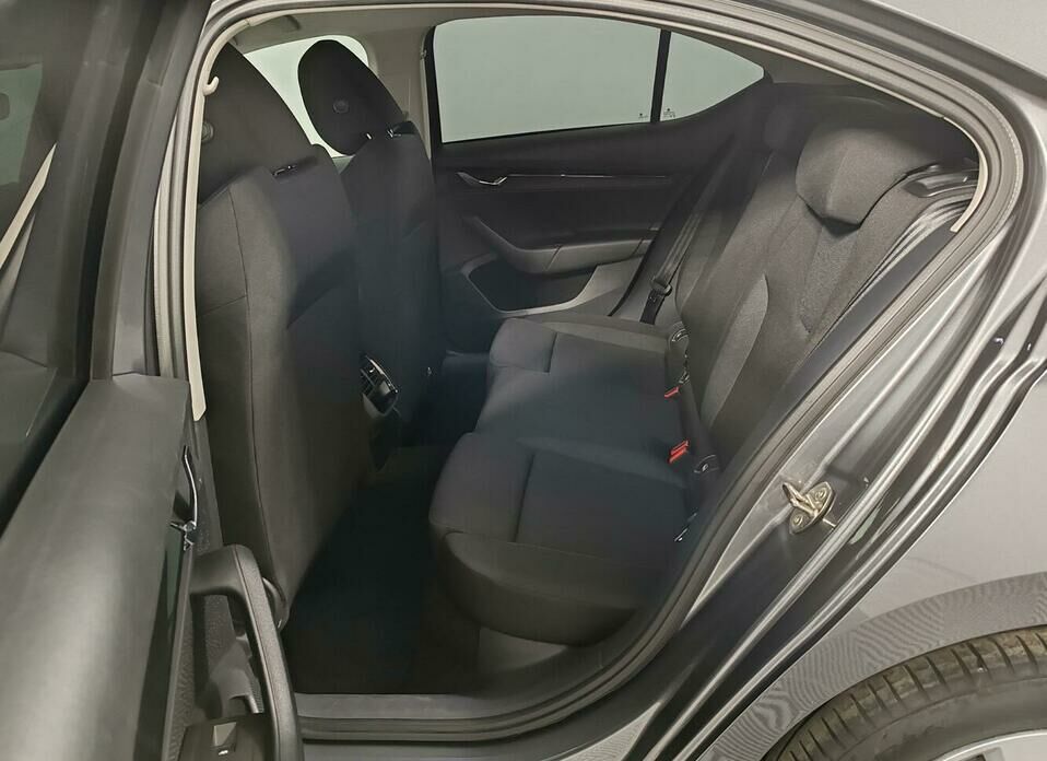 Skoda Octavia 1.4 AT (150 л.с.)