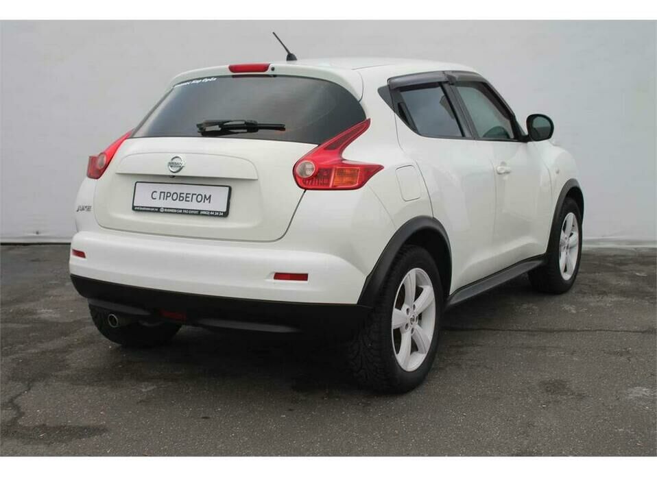 Nissan Juke 1.6 MT (117 л.с.)