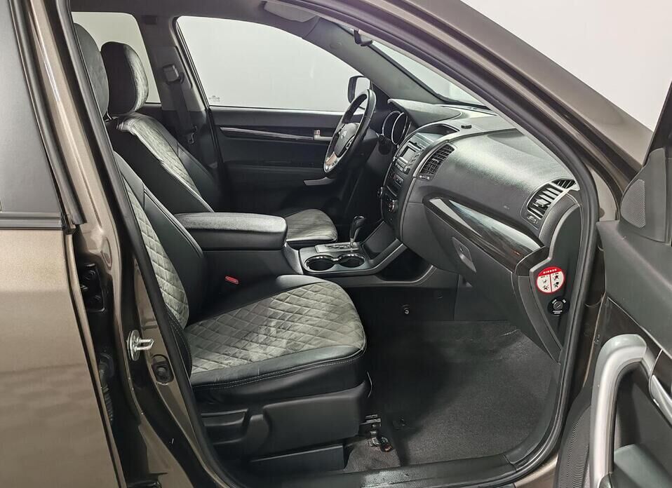 Kia Sorento, II 2.4 AT (175 л.с.) 4WD