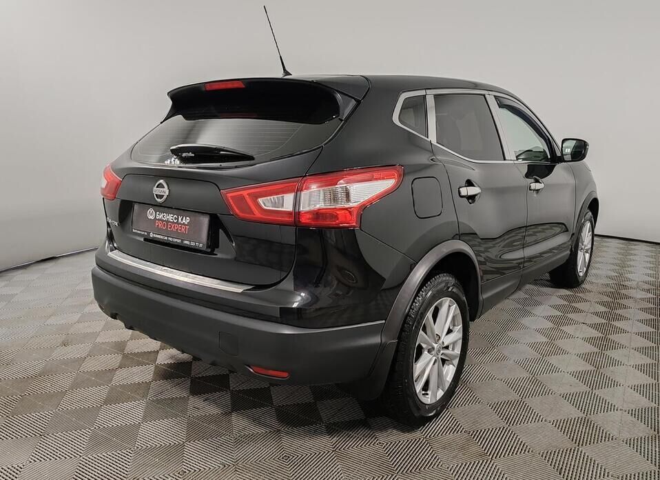 Nissan Qashqai, II 2.0 CVT (144 л.с.) 4WD