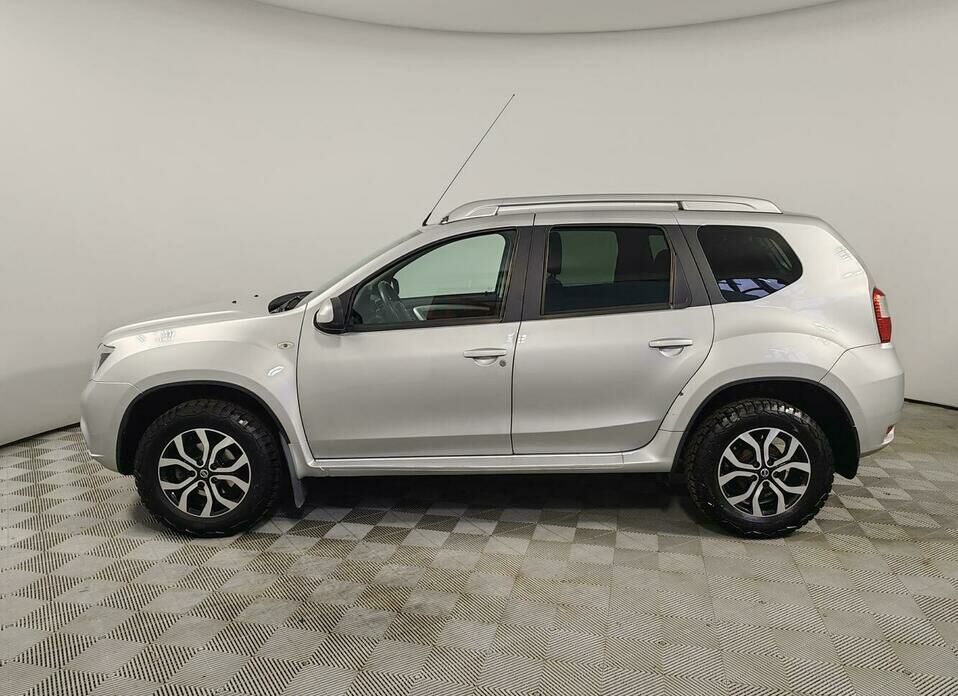 Nissan Terrano 2.0 AT (143 л.с.) 4WD