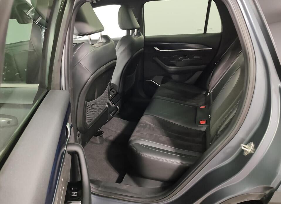 Geely Monjaro 2.0 AT (238 л.с.) 4WD