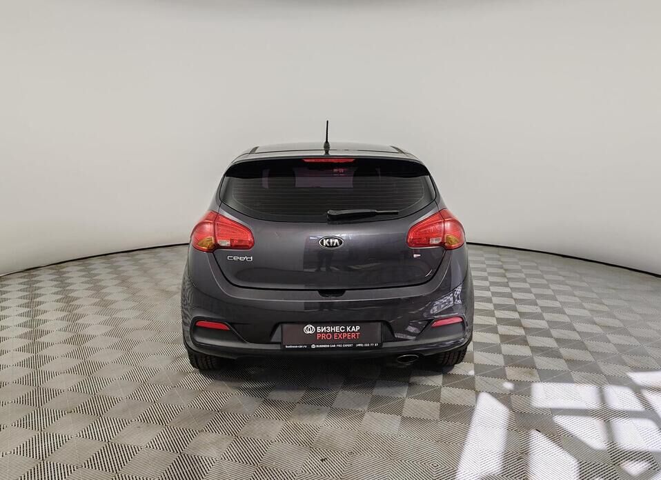Kia Ceed, II 1.6 AT (129 л.с.)
