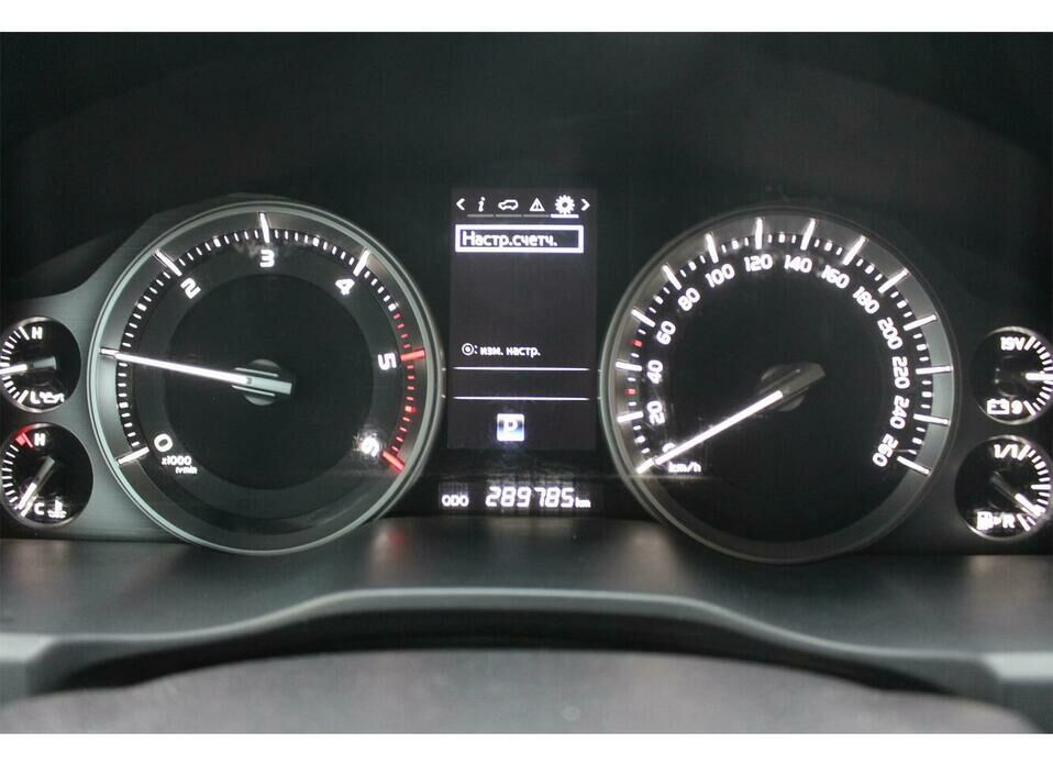 Toyota Land Cruiser 4.5d AT (249 л.с.) 4WD