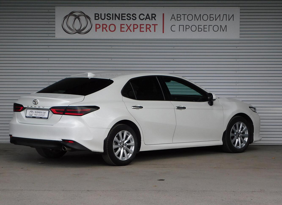 Toyota Camry, VIII (XV70) 2.5 AT (181 л.с.)