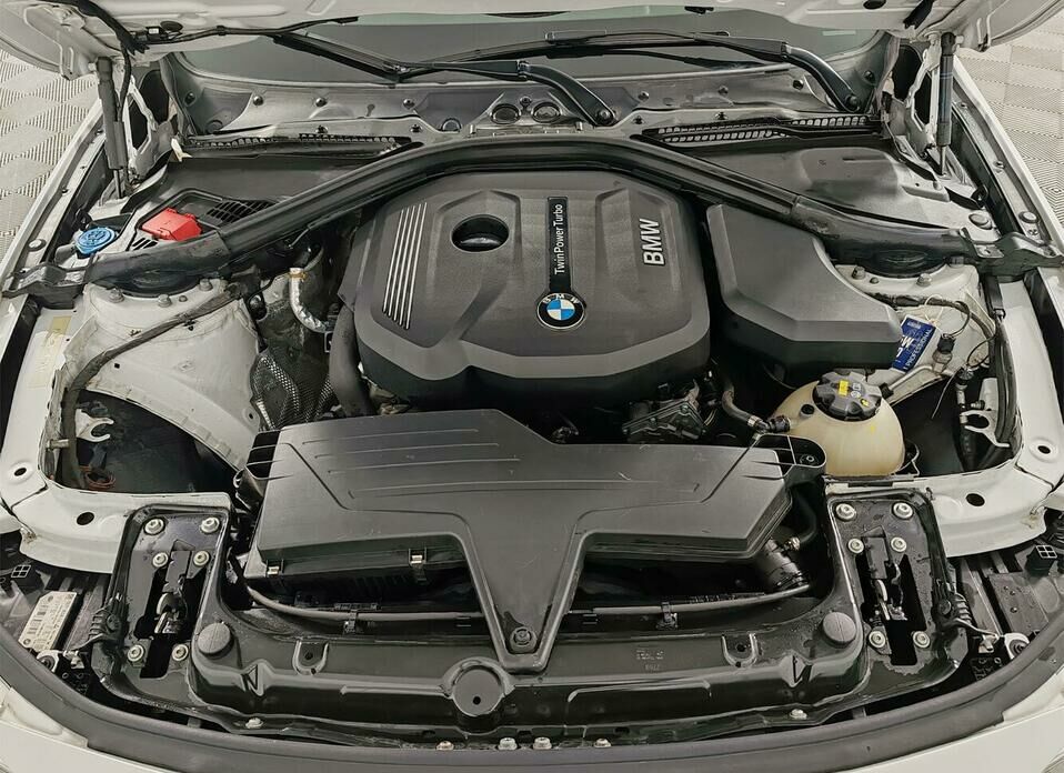 BMW 3 серии 318i 1.5 AT (136 л.с.)