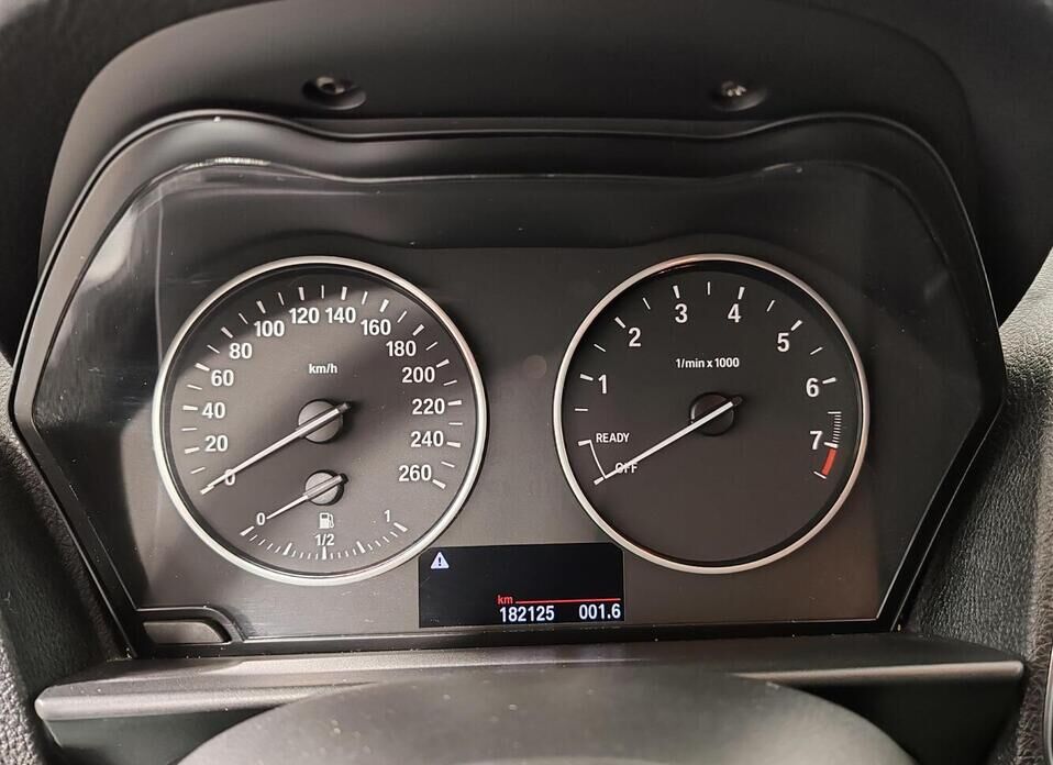 BMW 1 серии, II (F20/F21) 116i 1.6 AT (136 л.с.)