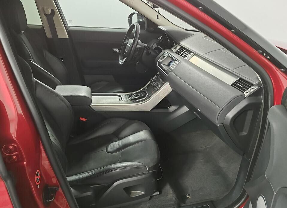 Land Rover Range Rover Evoque 9-speed 2.2d AT (150 л.с.) 4WD