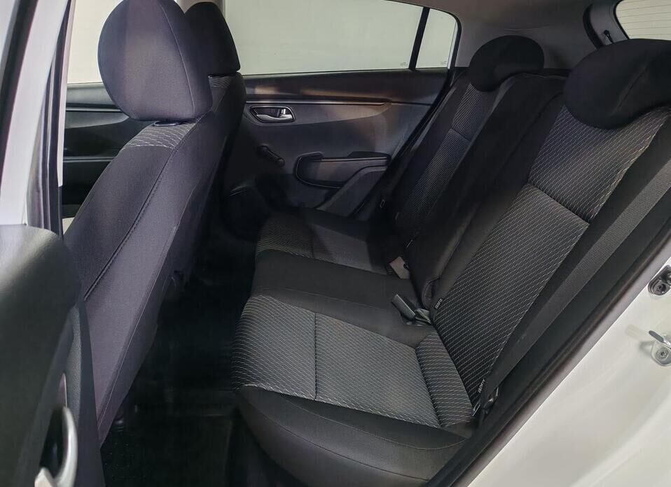 Kia Rio, IV X-Line 1.4 MT (100 л.с.)