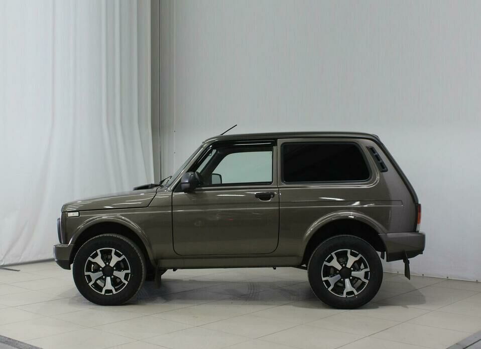 LADA (ВАЗ) Niva Legend 1.7 MT (83 л.с.) 4WD