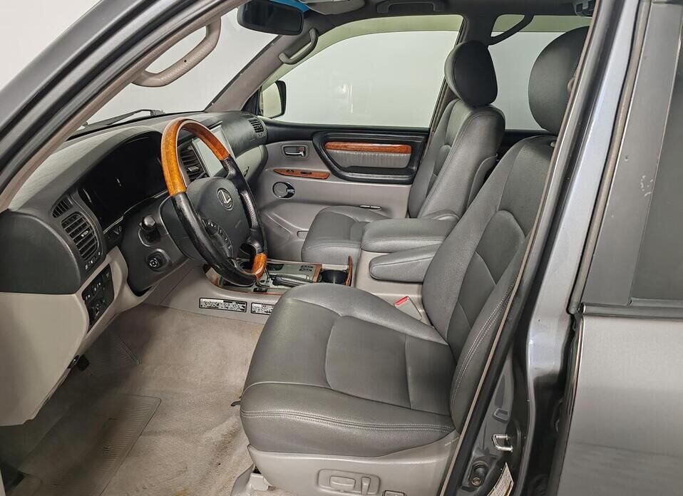 Lexus LX, II Рестайлинг 470 4.7 AT (234 л.с.) 4WD