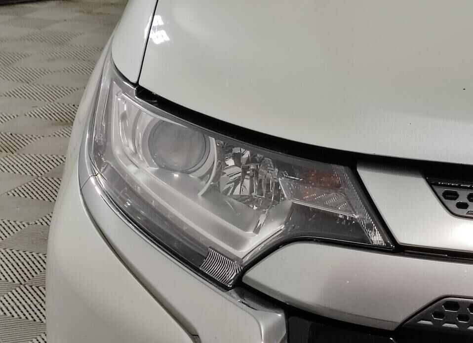 Mitsubishi Outlander, III Рестайлинг 3 2.0 CVT (146 л.с.) 4WD