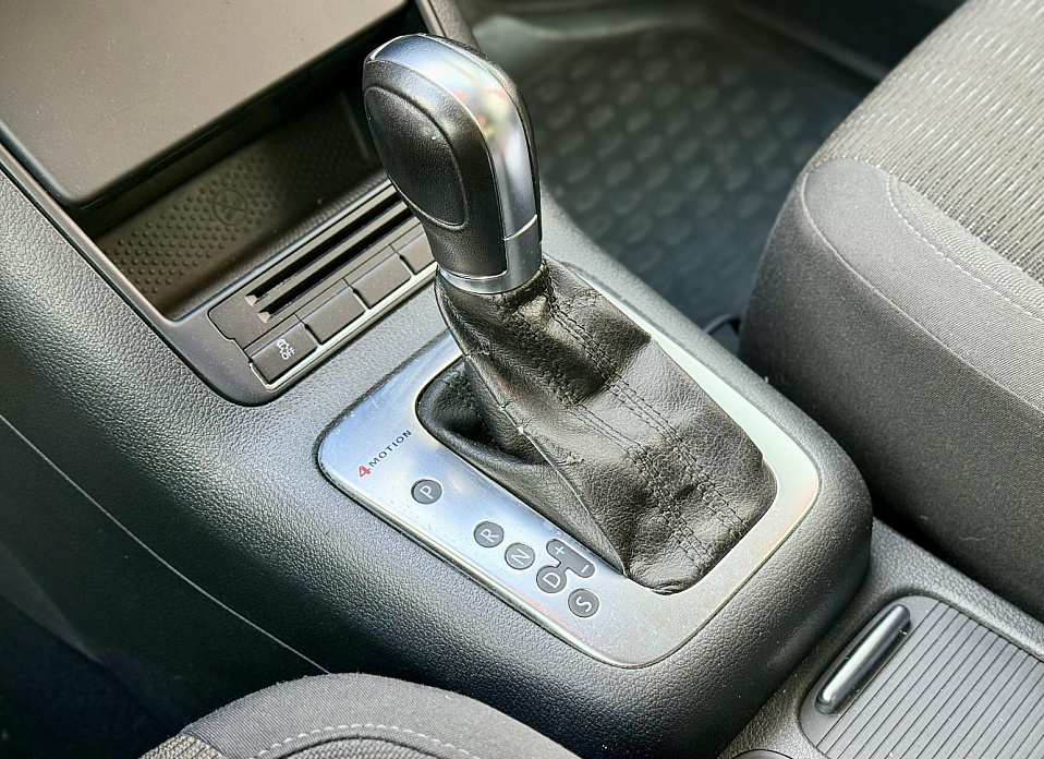Volkswagen Tiguan, I Рестайлинг 2.0d AT (140 л.с.) 4WD