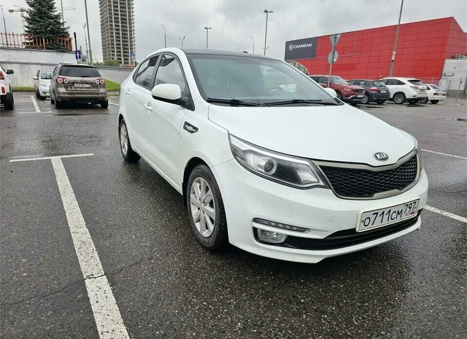 Kia Rio 1.6 AT (123 л.с.)