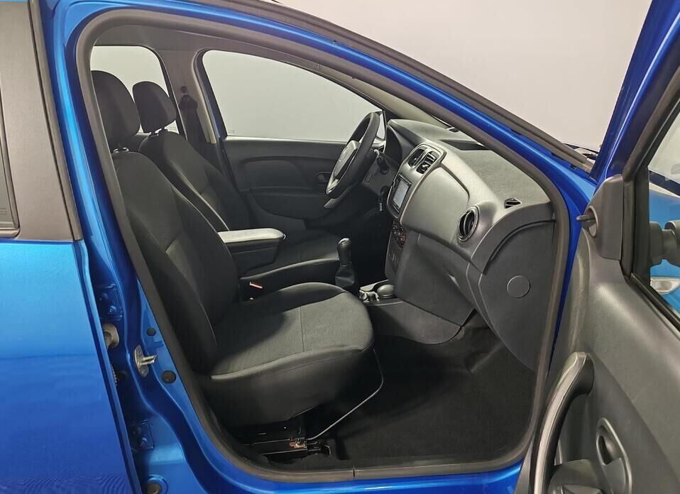 Renault Logan, II 1.6 MT (102 л.с.)