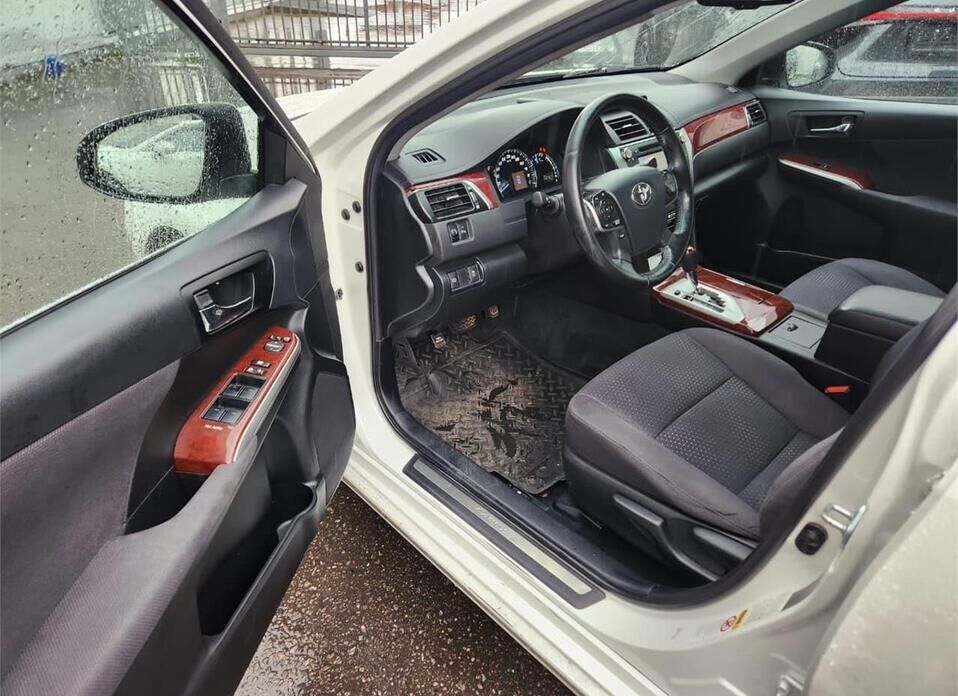 Toyota Camry, VII (XV50) 2.5 AT (181 л.с.)