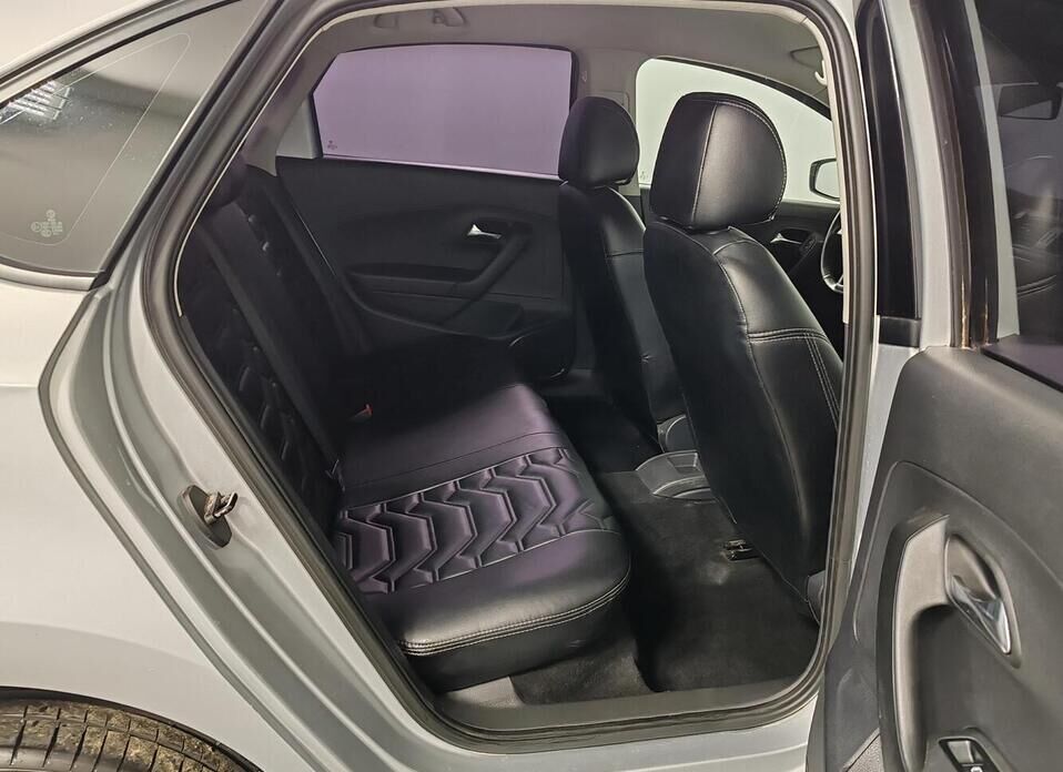 Volkswagen Polo, V 1.6 MT (105 л.с.)