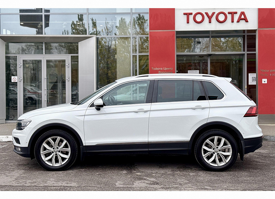 Volkswagen Tiguan, II 2.0d AMT (150 л.с.) 4WD