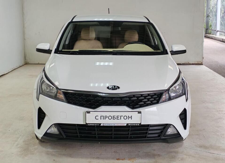 Kia Rio 1.6 AT (123 л.с.)