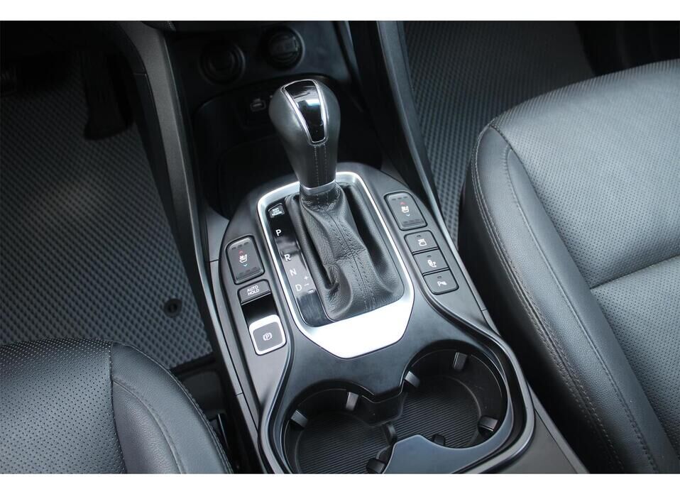 Hyundai Santa Fe, III Рестайлинг 2.2d AT (200 л.с.) 4WD