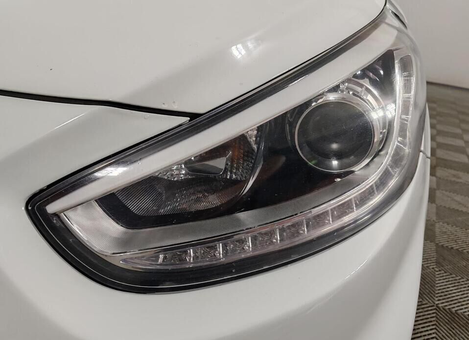 Hyundai Solaris 1.6 AT (123 л.с.)