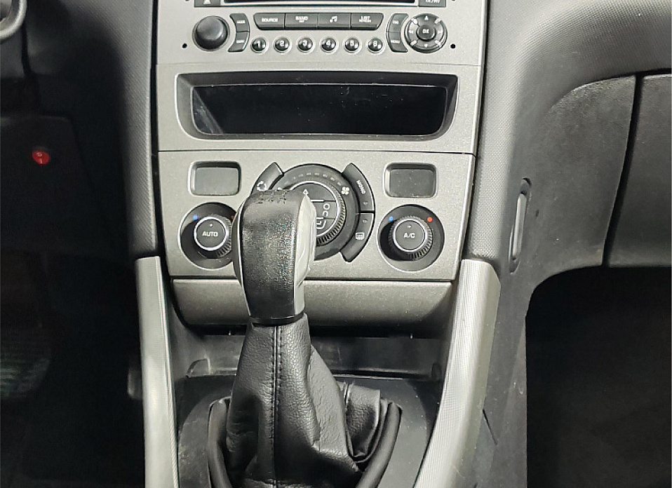 Peugeot 308, I 1.6 MT (120 л.с.)