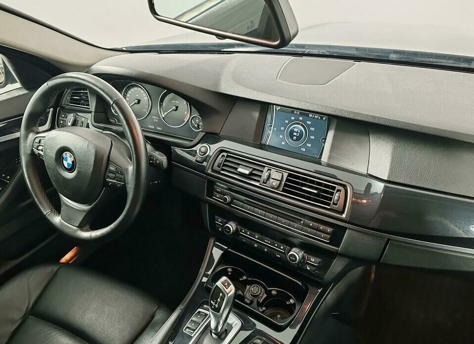 BMW 5 серии 528i 3.0 AT (258 л.с.) 4WD