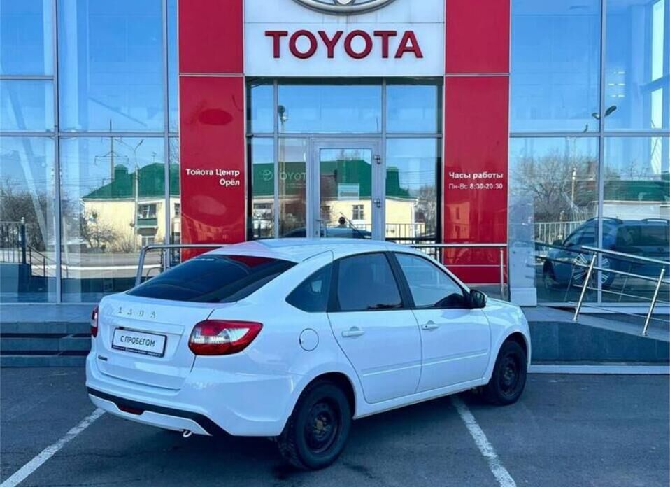 LADA (ВАЗ) Granta, I Рестайлинг 1.6 MT (90 л.с.)