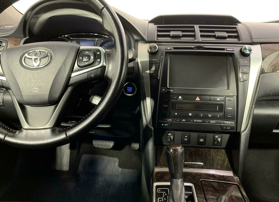 Toyota Camry 3.5 AT (249 л.с.)