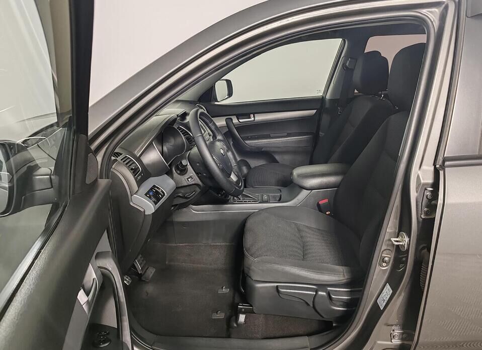 Kia Sorento, II Рестайлинг 2.4 AT (175 л.с.) 4WD