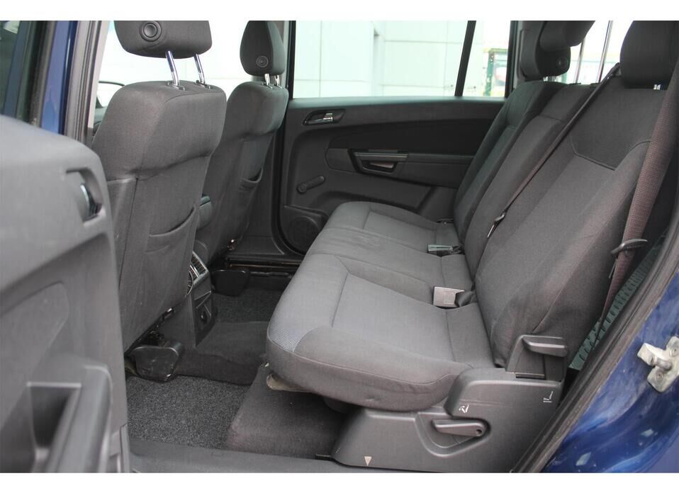 Opel Zafira, B Рестайлинг 1.9d AT (150 л.с.)