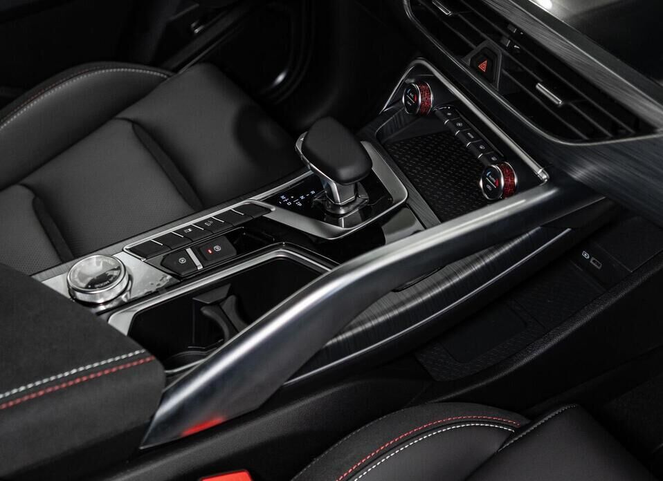 Knewstar 001 2.0 AT (238 л.с.) 4WD