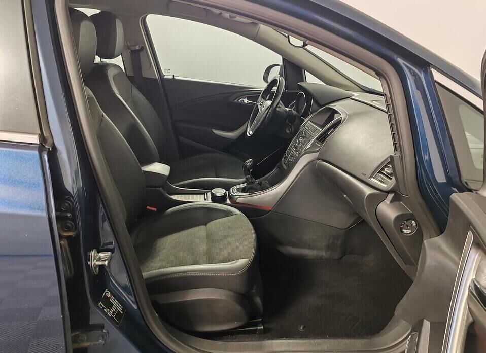 Opel Astra 1.4 MT (140 л.с.)