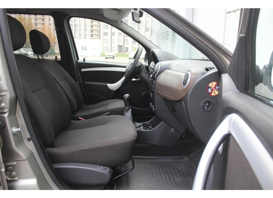 LADA (ВАЗ) Largus, I 1.6 MT (105 л.с.)