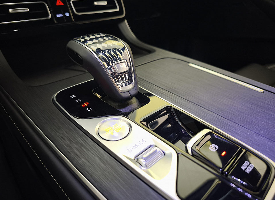 GAC GS8, II 2.0 AT (231 л.с.) 4WD